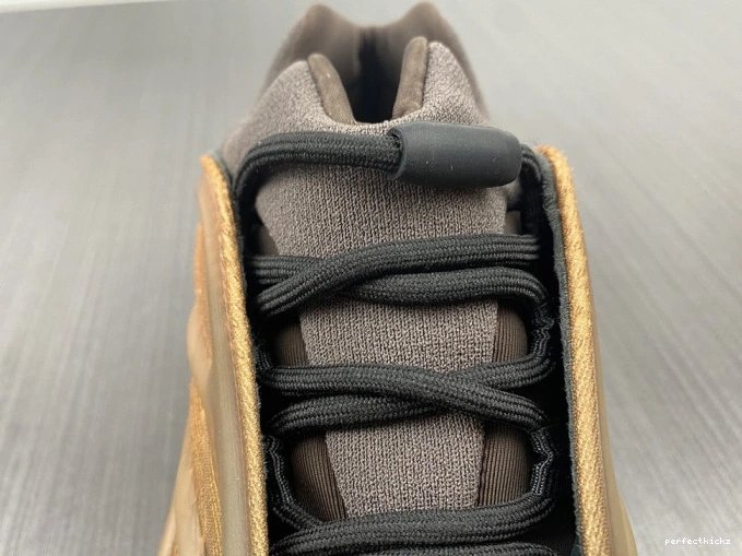 Yeezy Adidas V3 700 GY4109 Boost Copfade 0716
